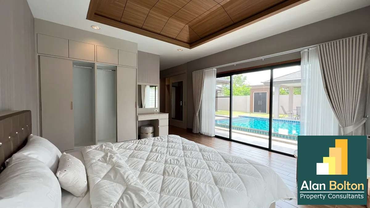 Pool villa 3 Bedrooms 4 Bathrooms in Huay yai photo 6