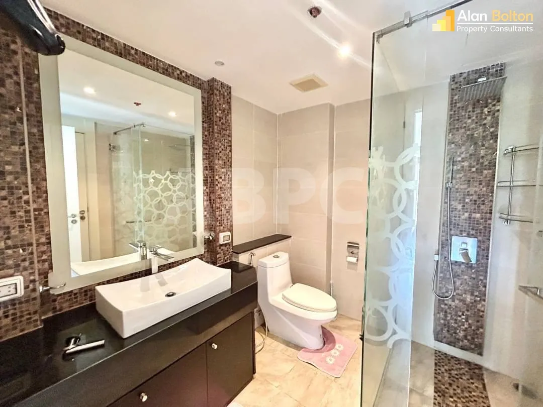 2 Bed 2 Bath Condo In Pratumnak photo 12