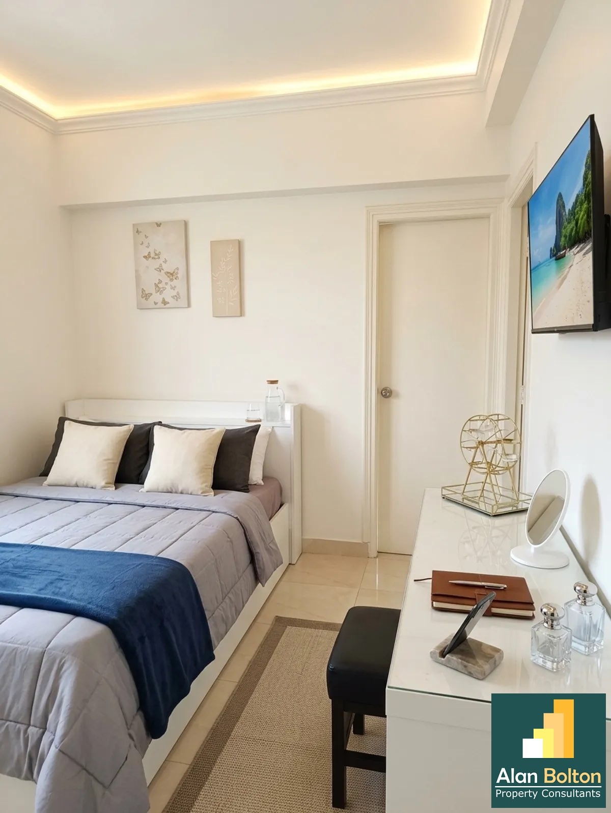 Two Bedroom Condo For Sale in Prahtamnak soi 5 photo 10