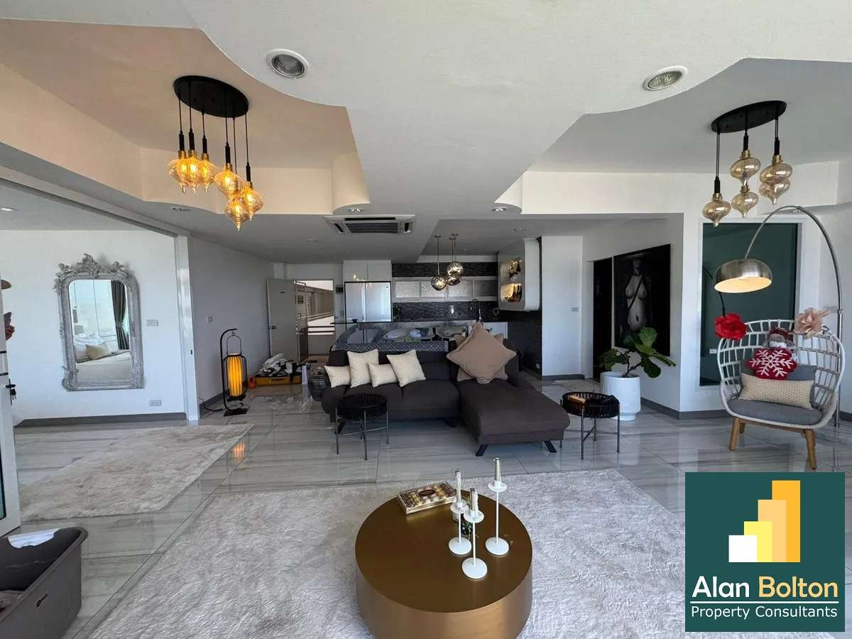 Large Fully Renovated Ocean View 1 Bed 1 Bath Luxury Condo In Na Jomtien photo 14