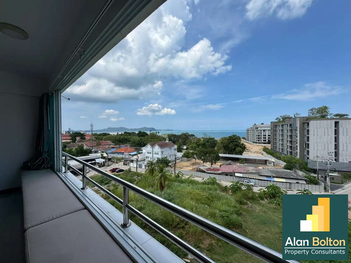 Large Fully Renovated Ocean View 1 Bed 1 Bath Luxury Condo In Na Jomtien photo 8