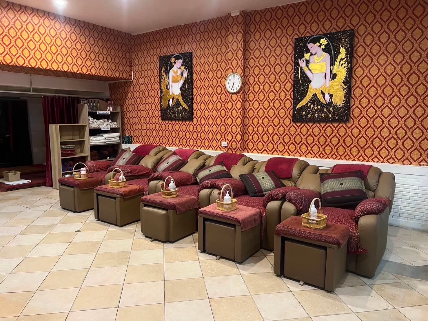 Business For Sale Massage and 6 Bedrooms In Soi 13/1 photo 15