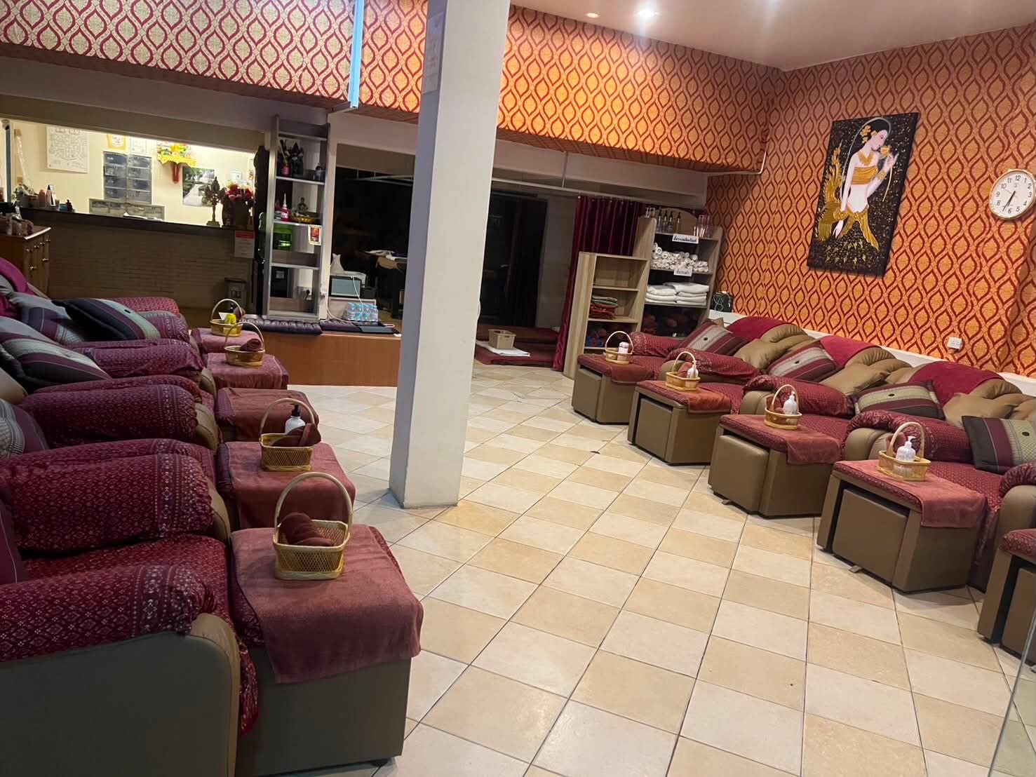 Business For Sale Massage and 6 Bedrooms In Soi 13/1 photo 16
