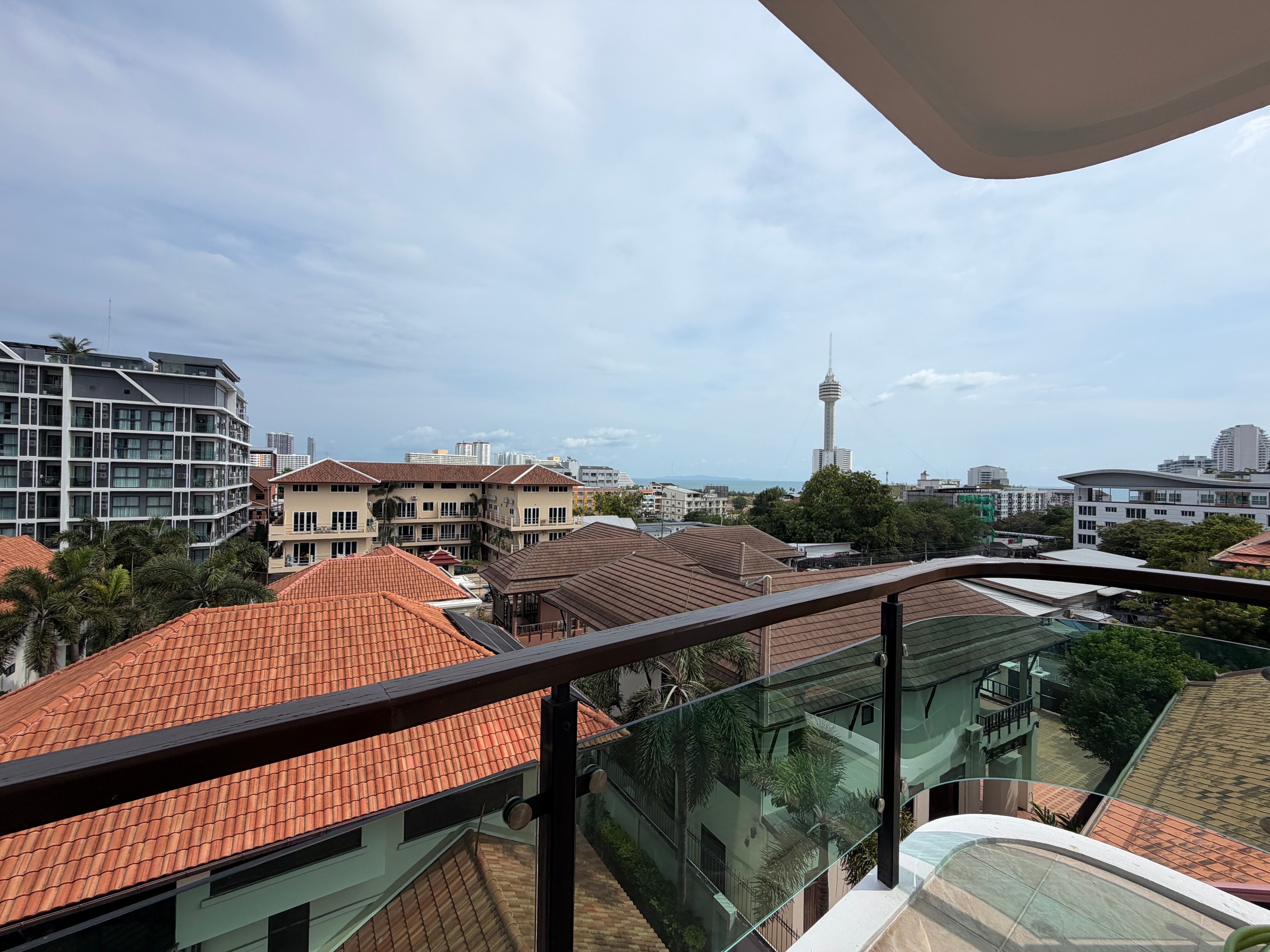 Expansive 142 sqm Luxury Living: Massive 2-Bedroom Suite in Prime Pratumnak photo 17