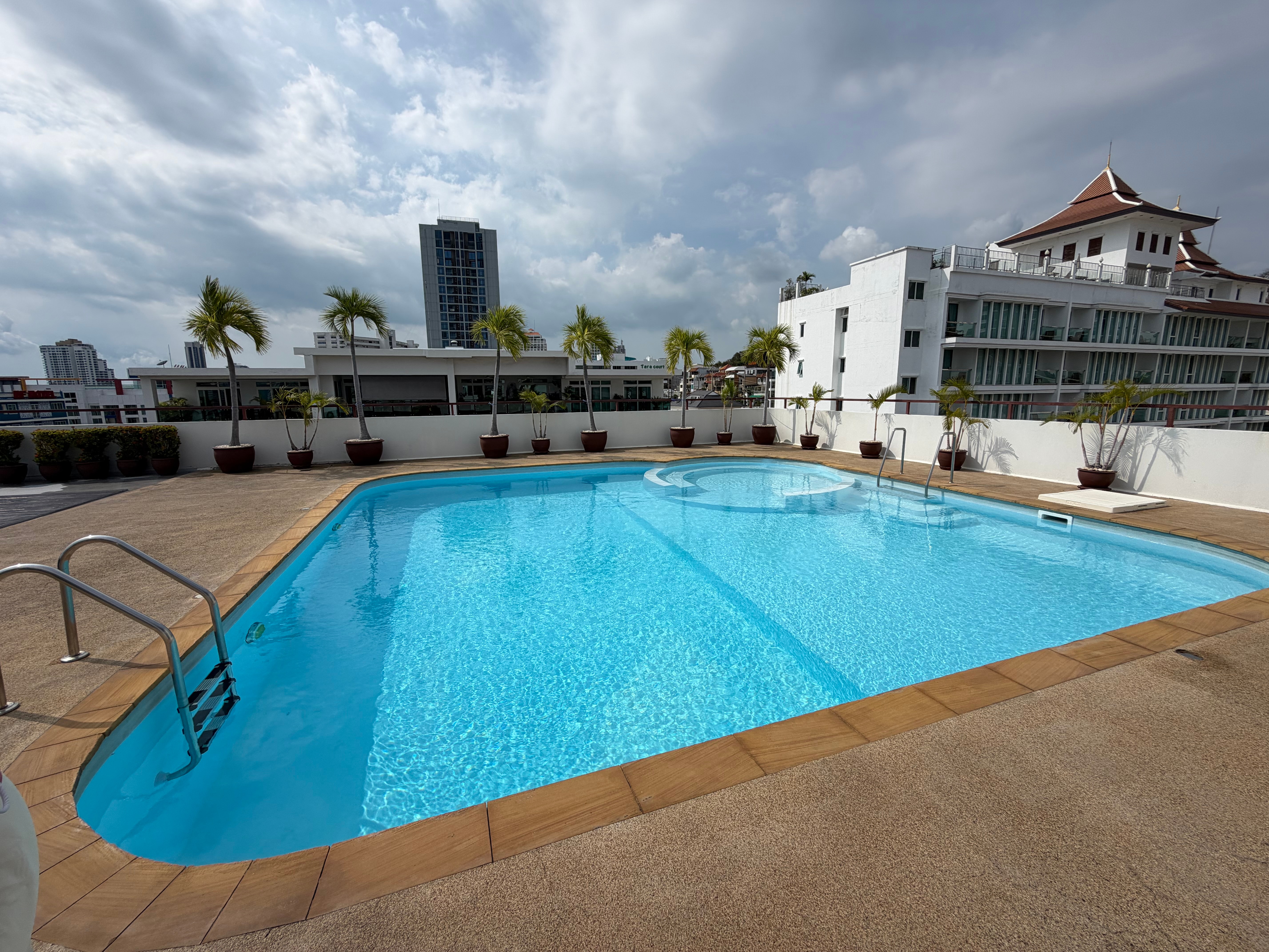 Expansive 142 sqm Luxury Living: Massive 2-Bedroom Suite in Prime Pratumnak photo 18