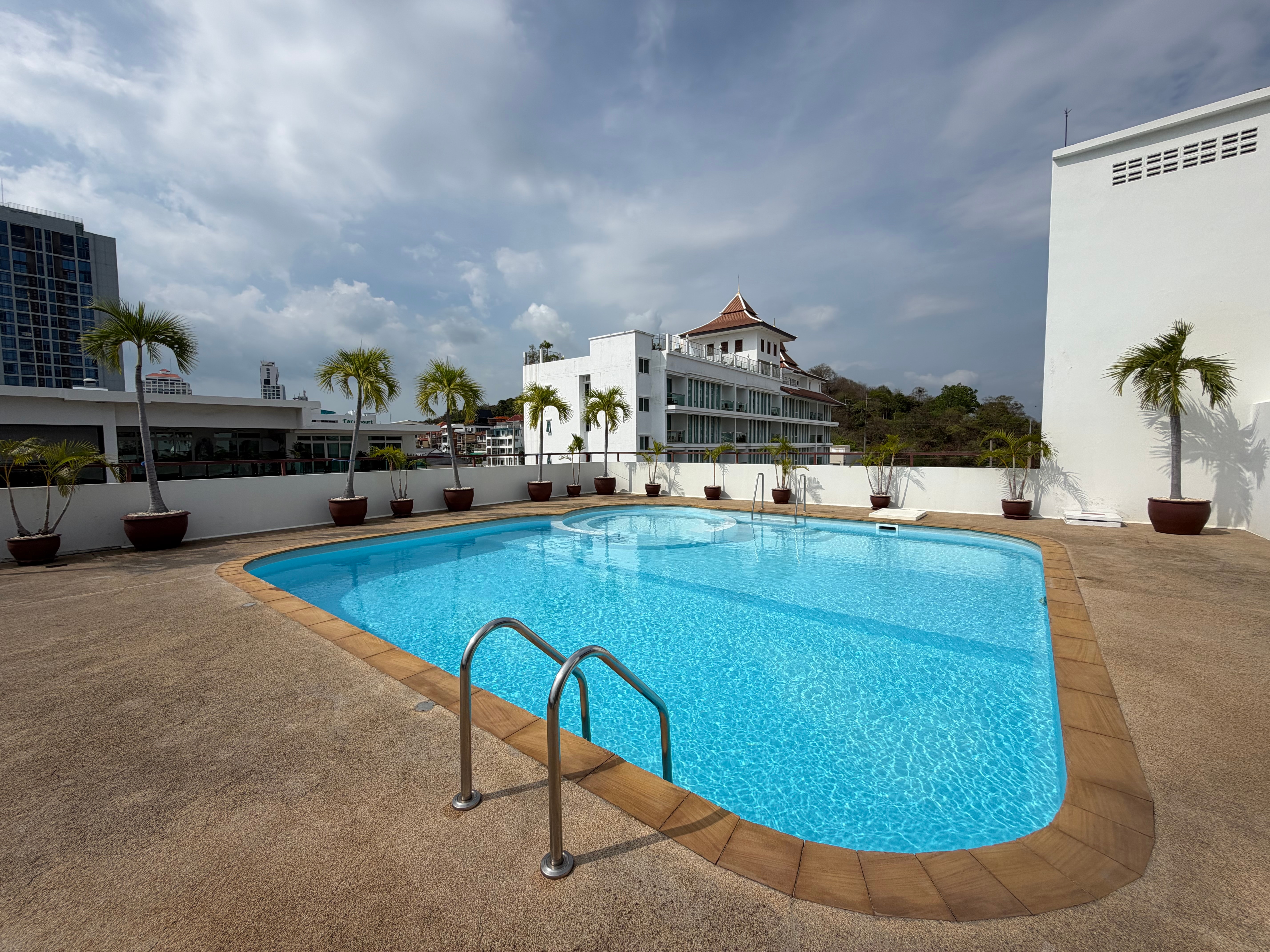 Expansive 142 sqm Luxury Living: Massive 2-Bedroom Suite in Prime Pratumnak photo 15