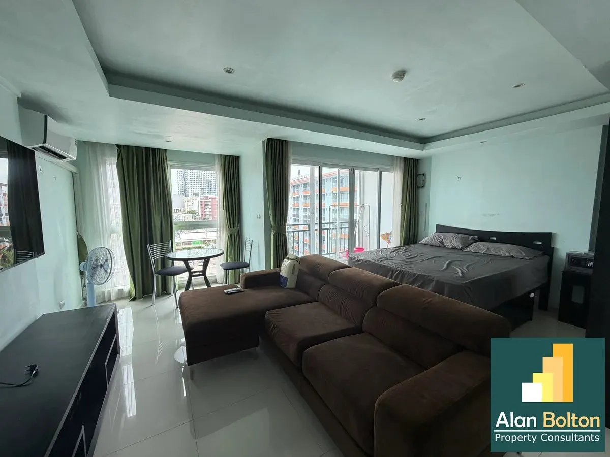 Avenue Condo For Rent photo 7