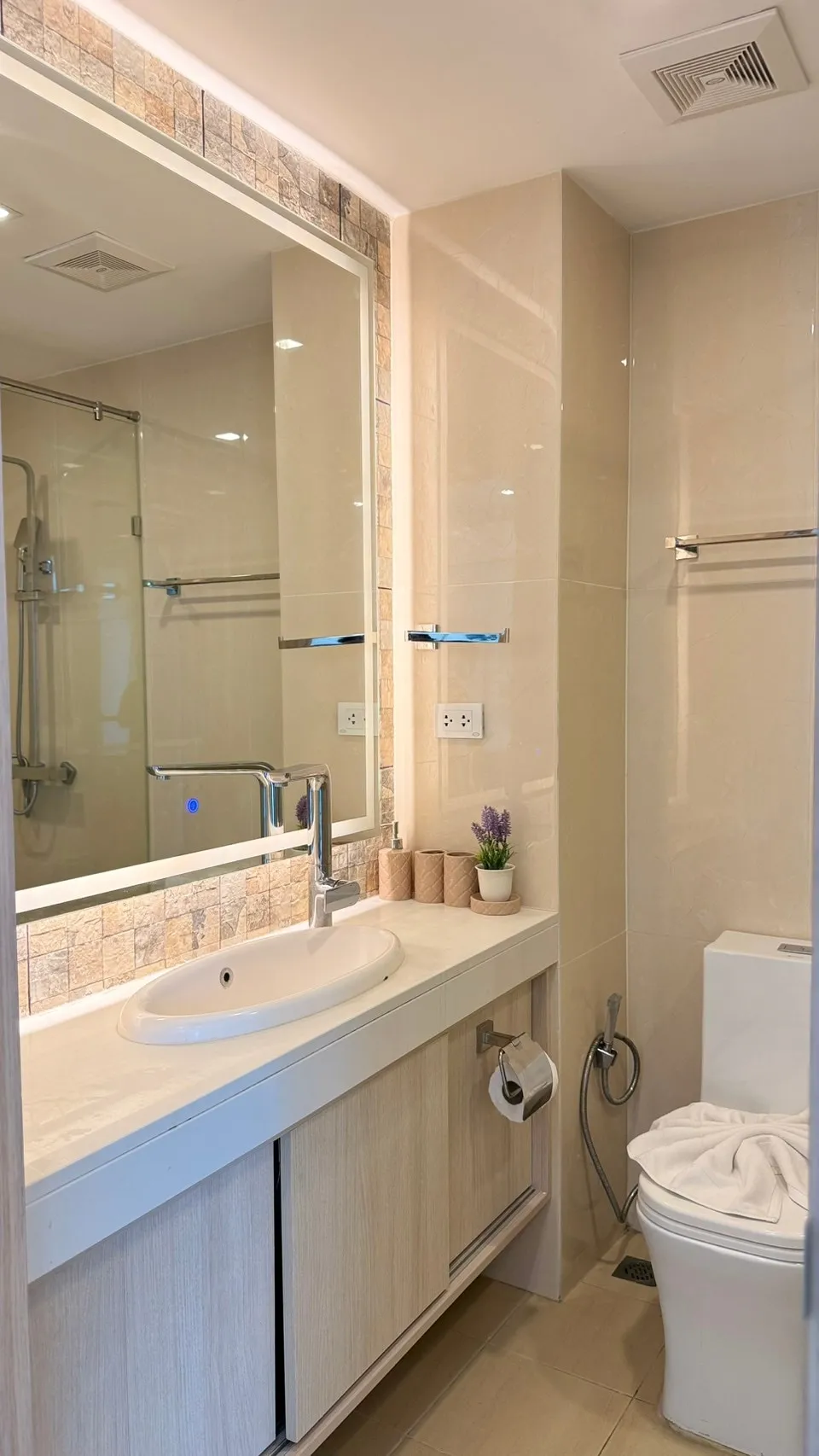1 Bedroom Condo For Rent In South Pattaya photo 16