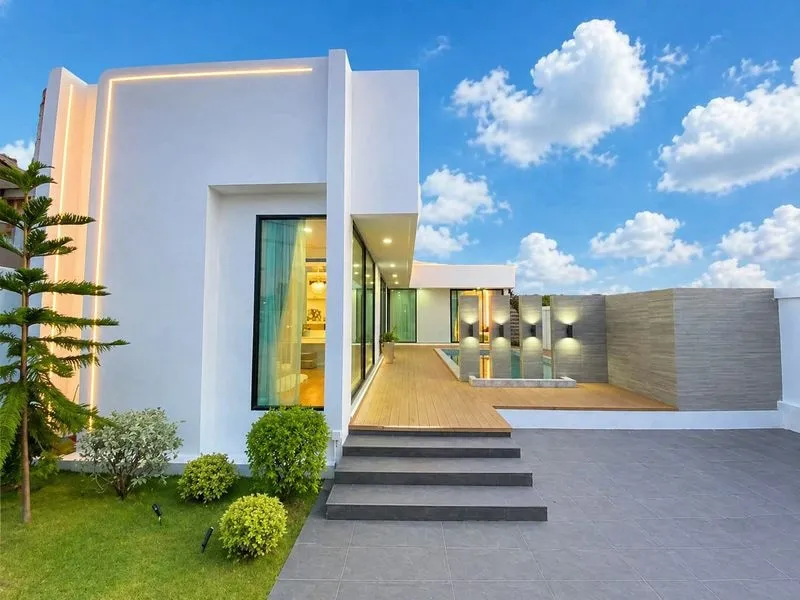 Luxury 3BR Pool Villa | Modern Design In East Pattaya photo 17