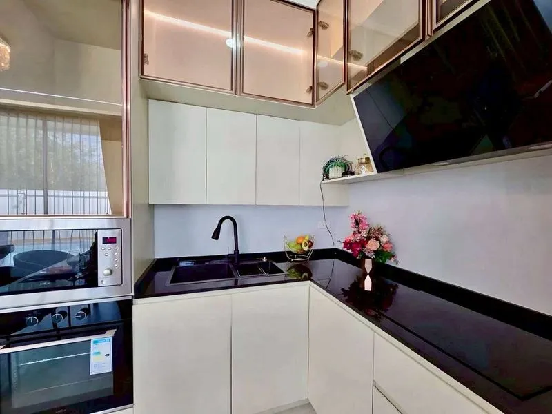 Luxury 3BR Pool Villa | Modern Design In East Pattaya photo 19
