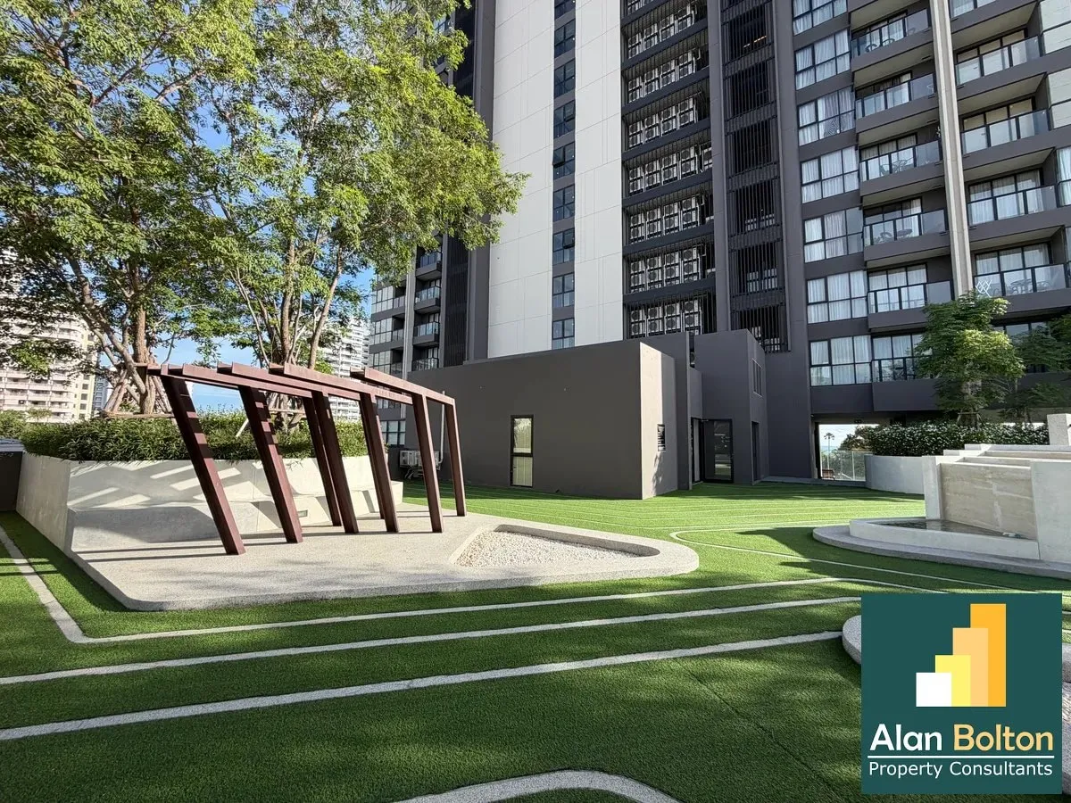 Ocean View Condo For Rent In Prahtamnak photo 6
