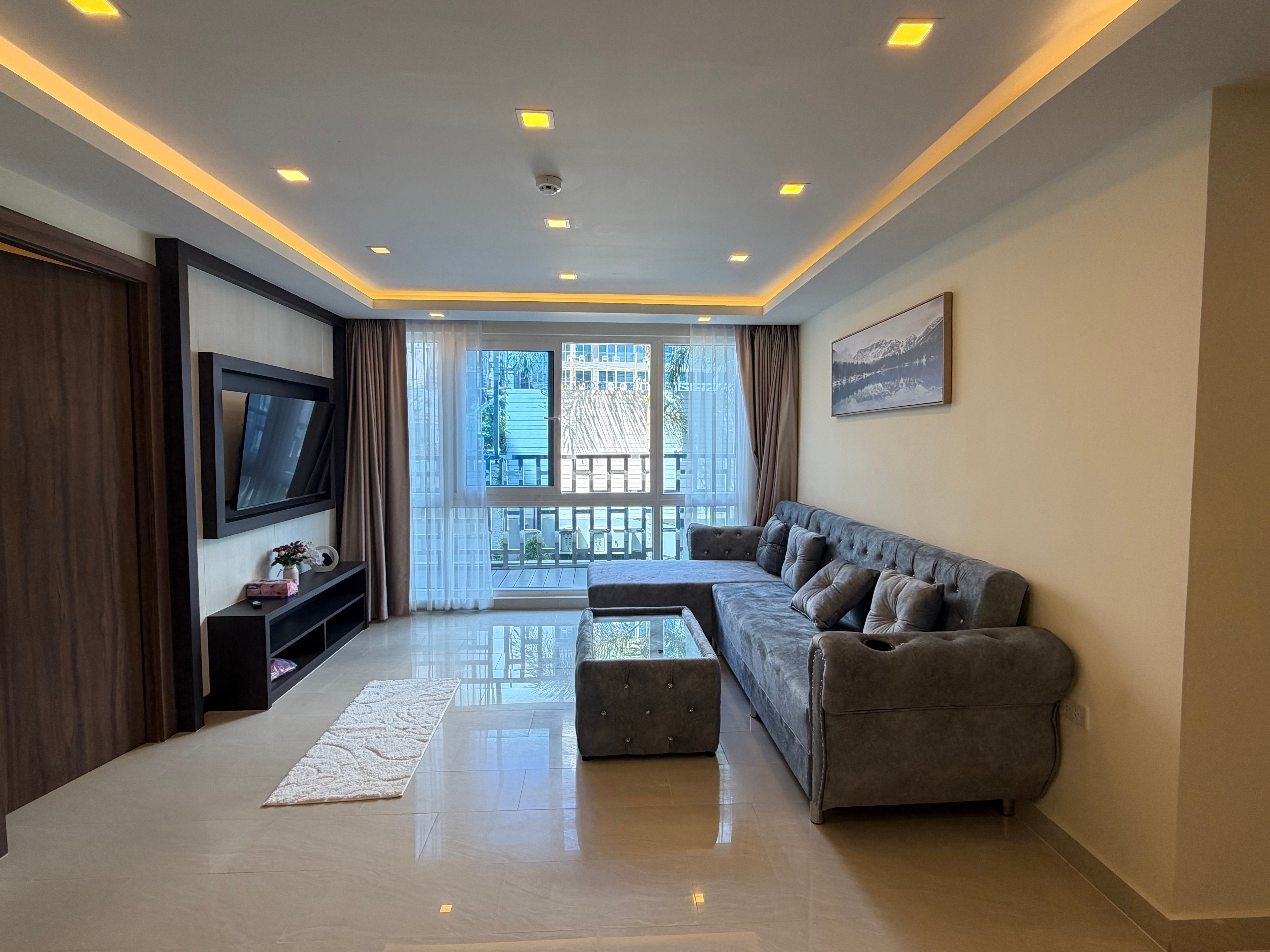 3 Bedroom Condo For Sale In Central Pattaya photo 16