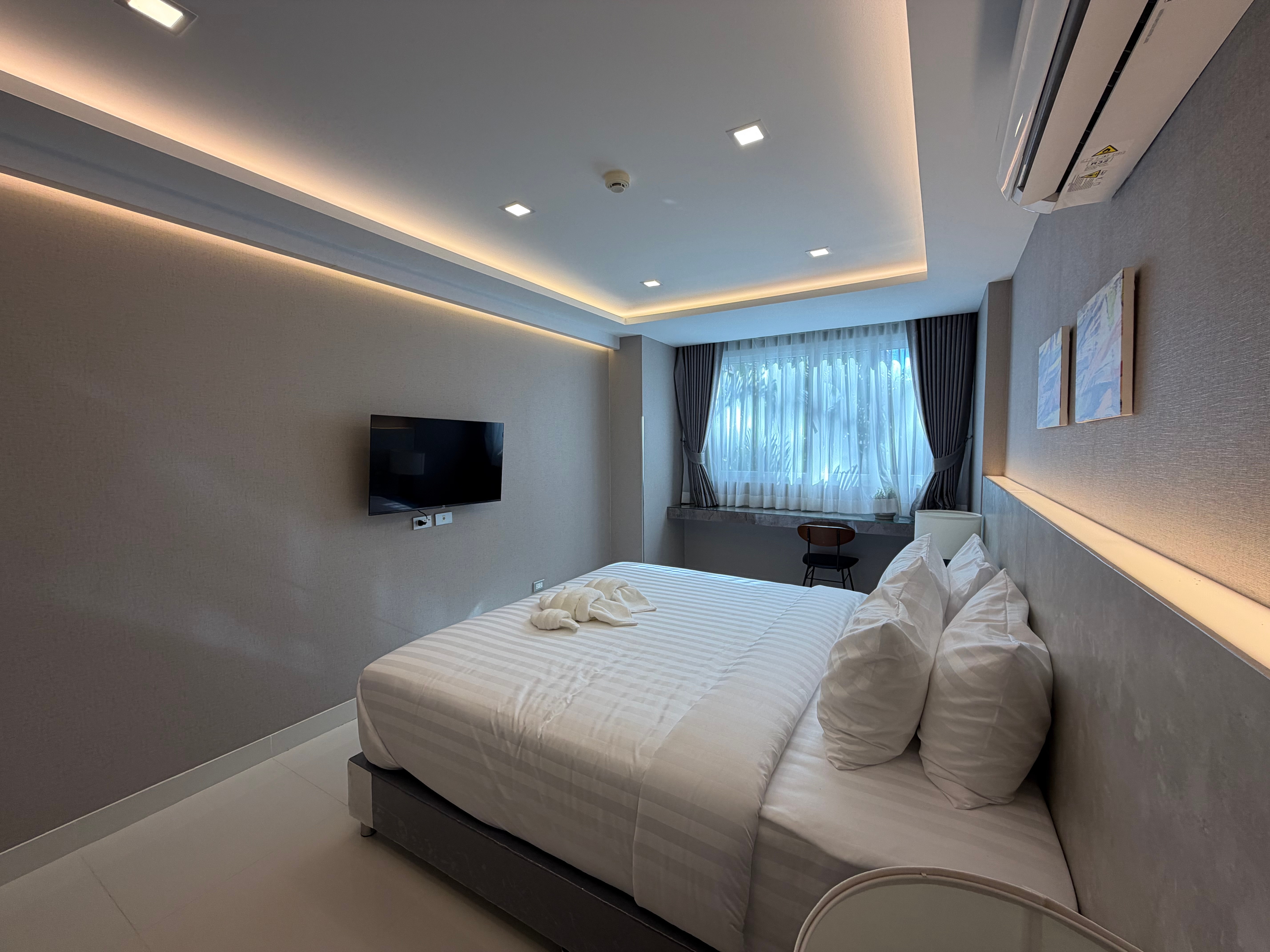 New Corner Unit 1-Bedroom Condo for Rent Near Pratamnak Beach, High-Speed WiFi & Weekly Cleaning Included photo 13