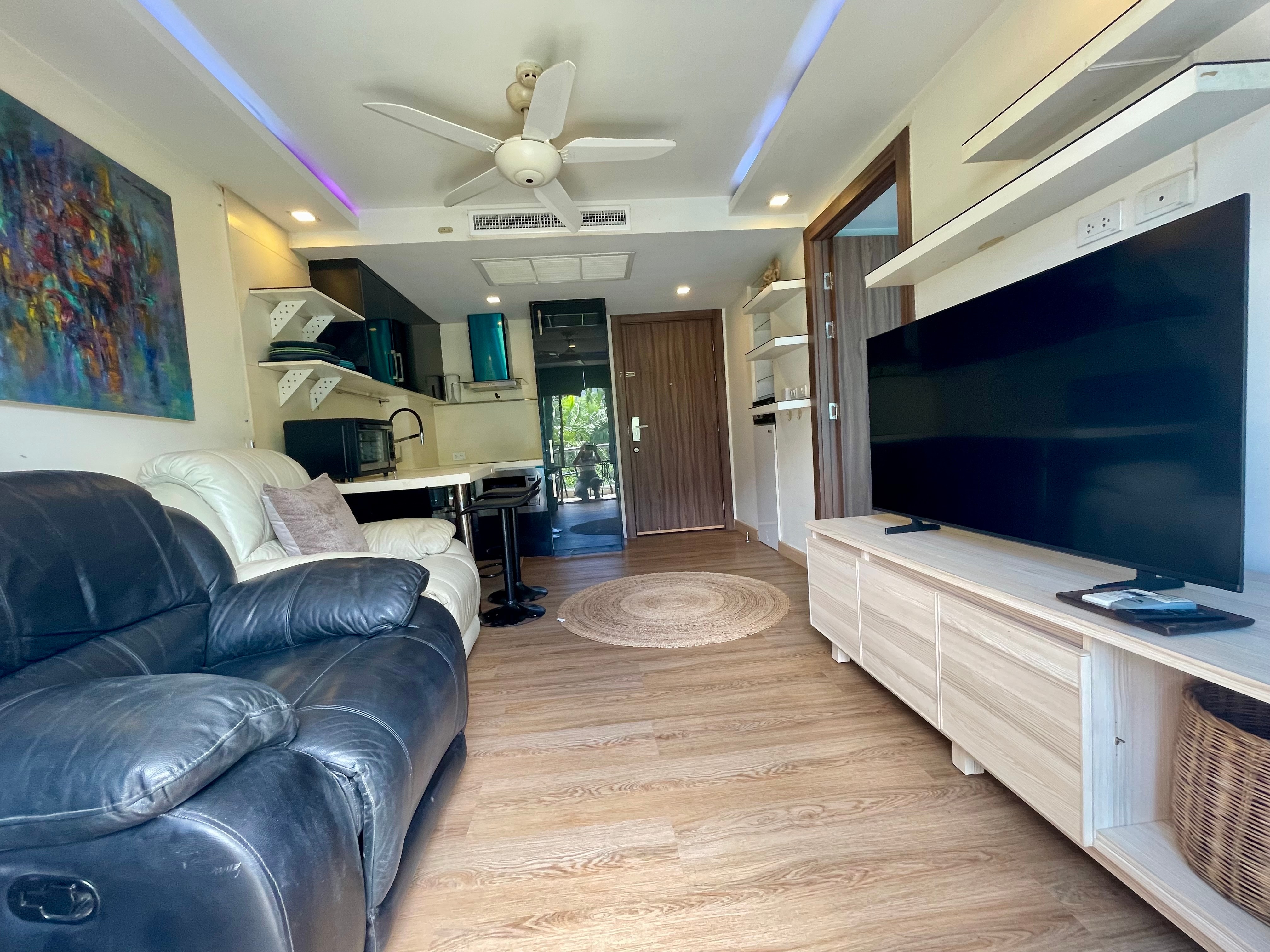 1 Bedroom In Grand Avenue Central Pattaya For Sale photo 19