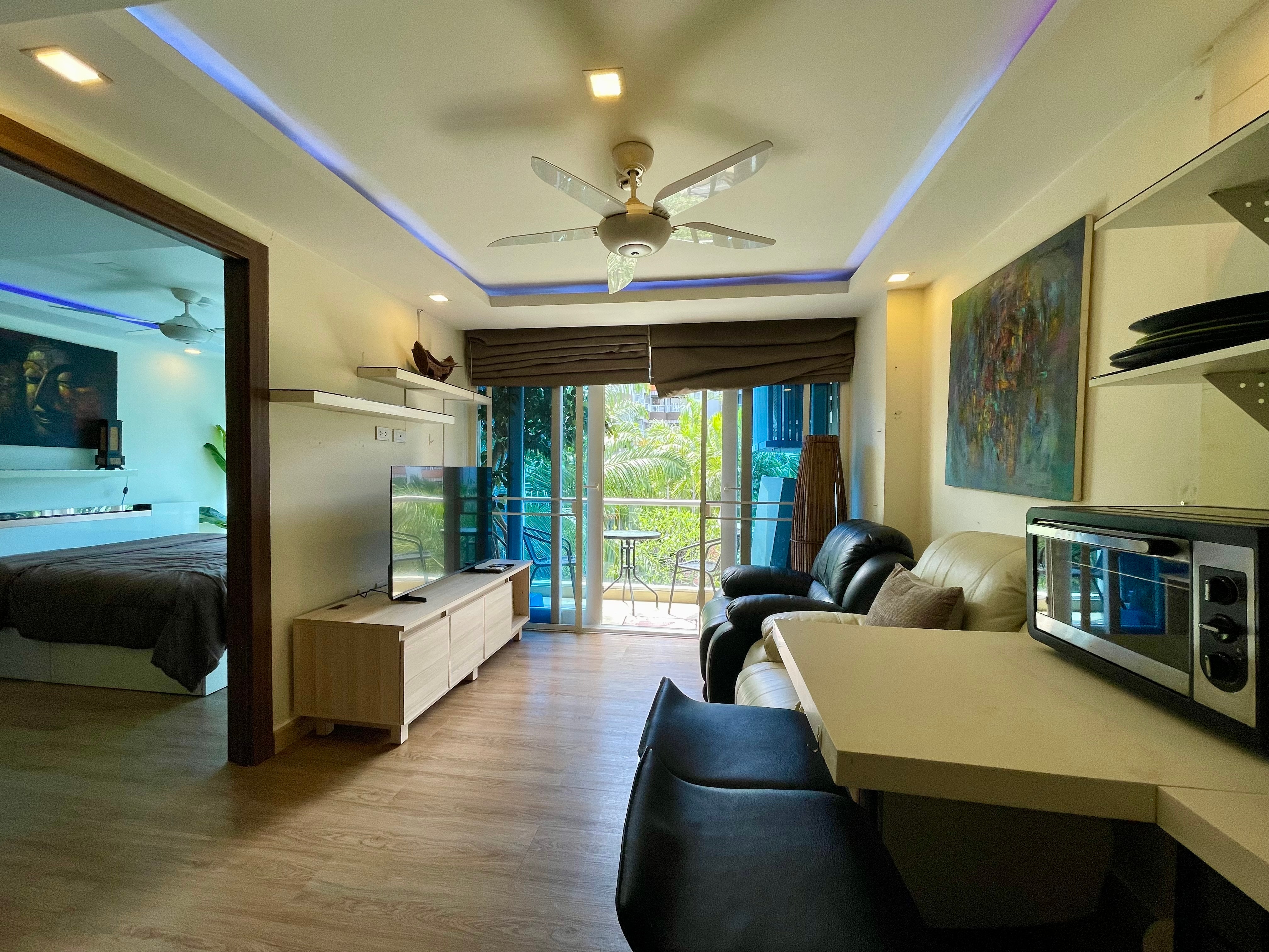 1 Bedroom In Grand Avenue Central Pattaya For Sale photo 18