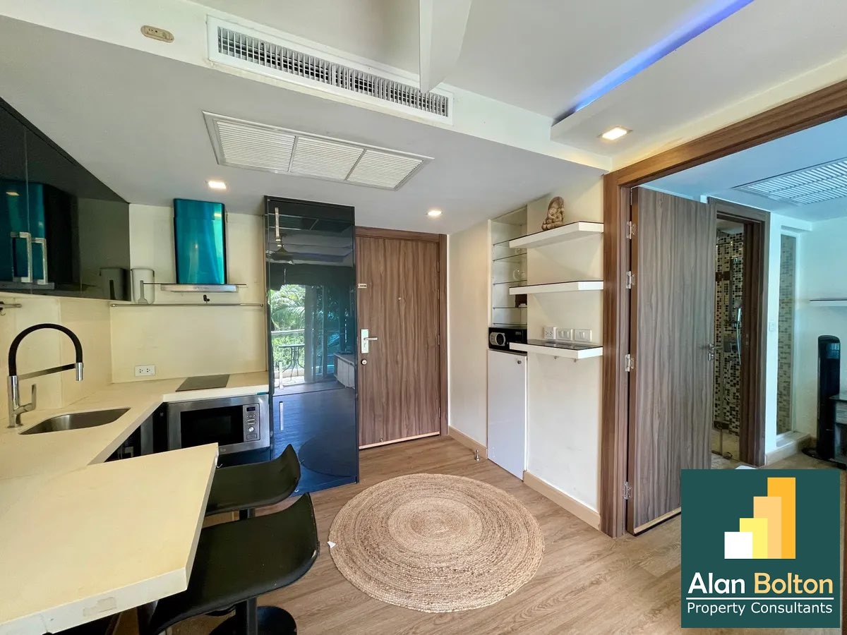 1 Bedroom In Grand Avenue Central Pattaya For Sale photo 12