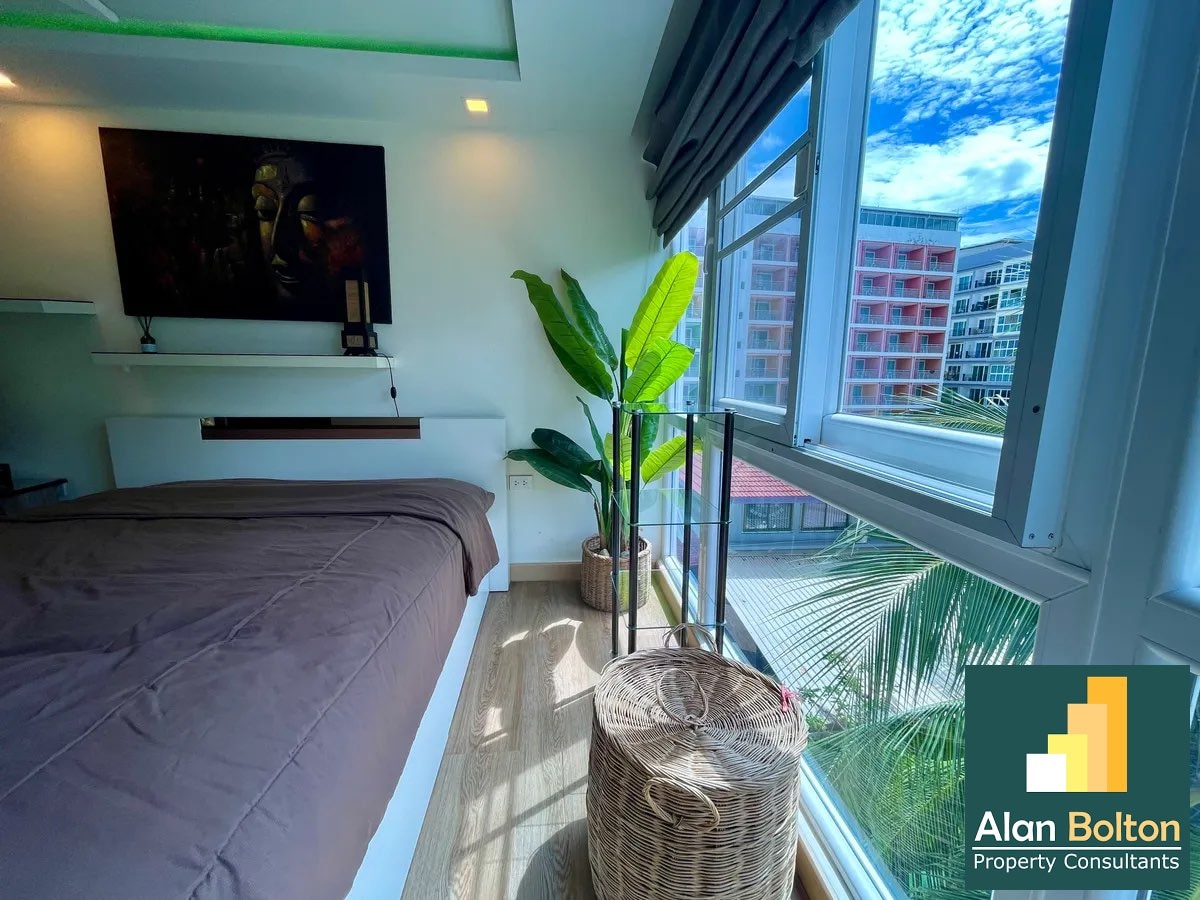 1 Bedroom In Grand Avenue Central Pattaya For Sale photo 15