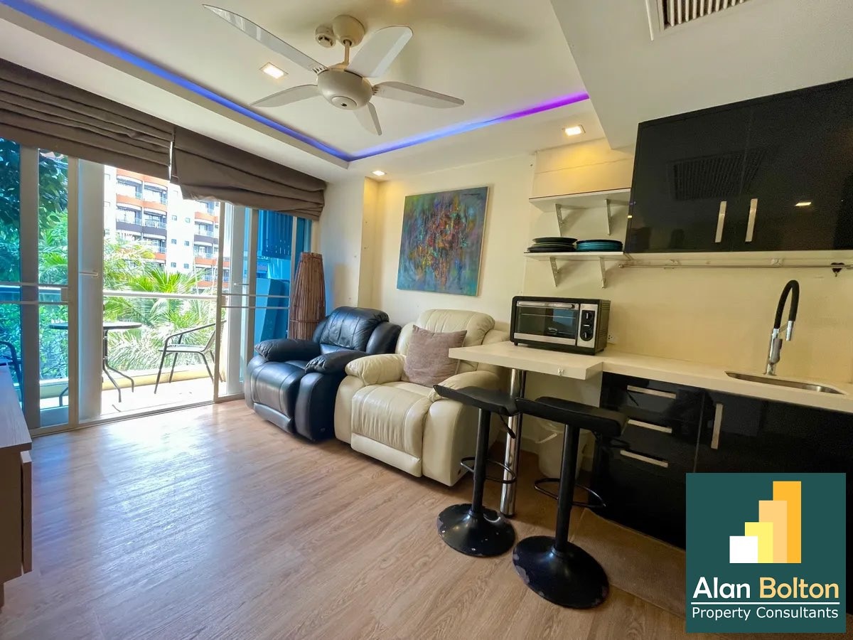 1 Bedroom In Grand Avenue Central Pattaya For Sale photo 10