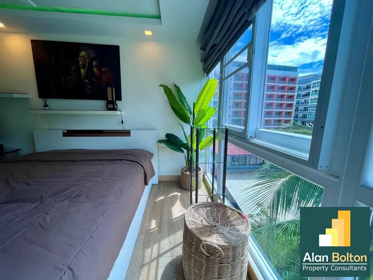 1 Bedroom In Grand Avenue Central Pattaya For Sale photo 13