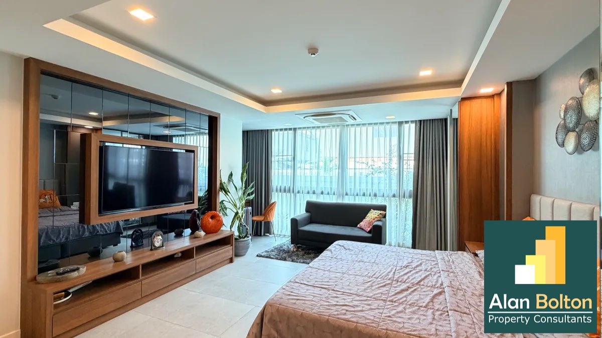 2 bedroom condo with private pool for sale in Serenity Residence photo 14