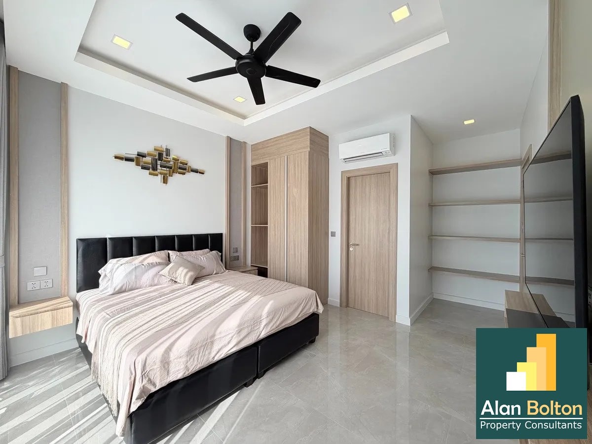 Brand New Modern Luxury 3 Bed 4 Bath Pool Villa For Sale Near Lake MapPhrachan photo 7