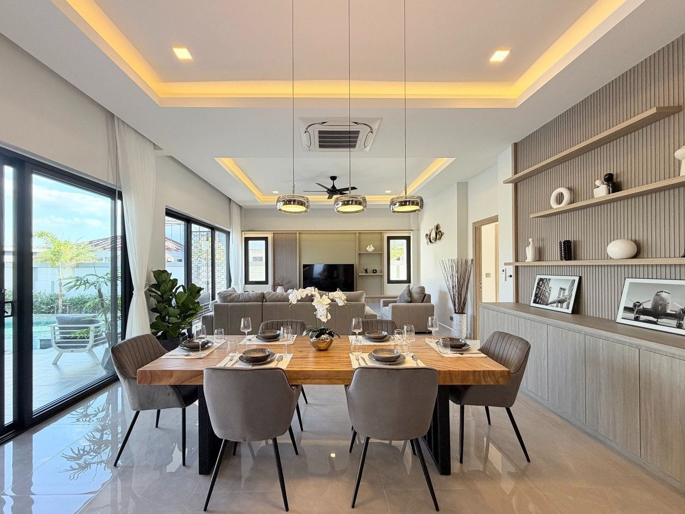 Brand New Modern Luxury 3 Bed 4 Bath Pool Villa For Sale Near Lake MapPhrachan photo 37