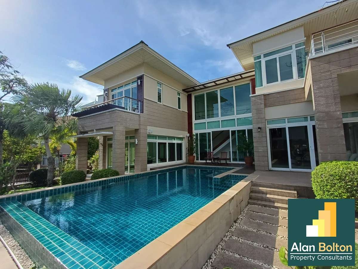 Luxury Beachside Pool Villa 3 bedrooms 4 bathrooms in Baan Talay for SALE & RENT
