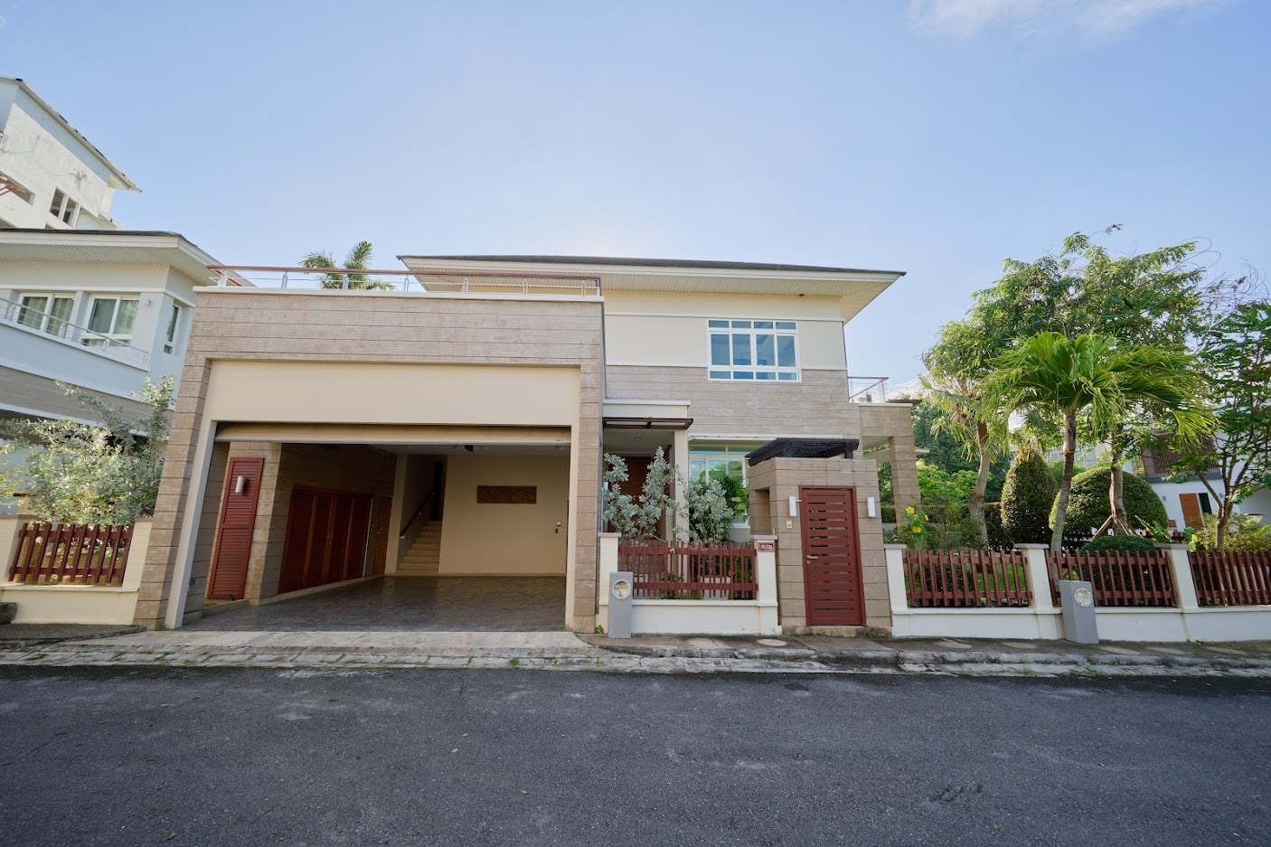 Luxury Beachside Pool Villa 3 bedrooms 4 bathrooms in Baan Talay for SALE & RENT photo 33
