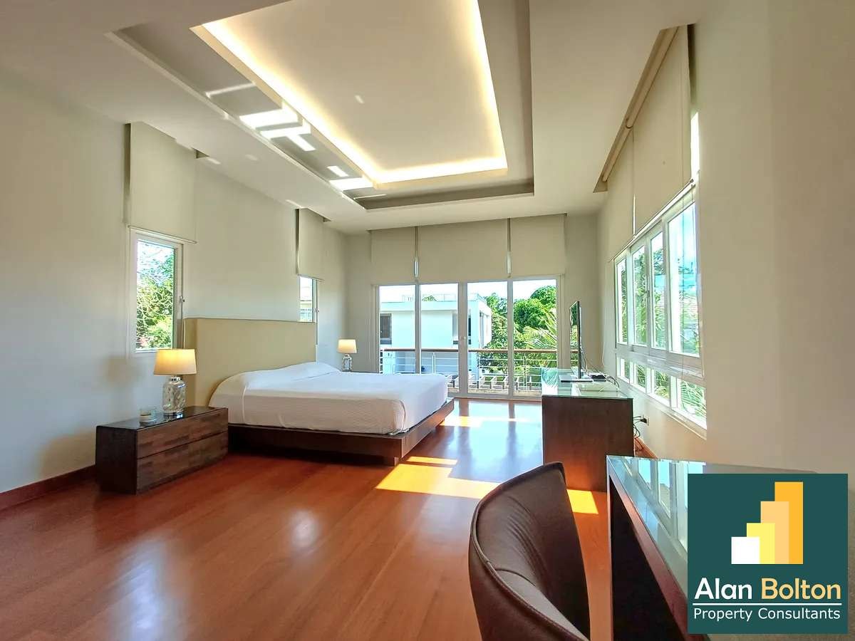 Luxury Beachside Pool Villa 3 bedrooms 4 bathrooms in Baan Talay for SALE & RENT photo 18