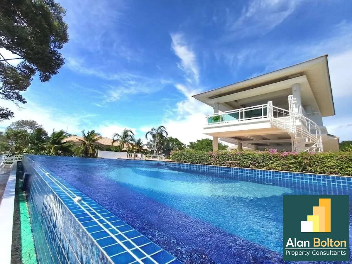 Luxury Beachside Pool Villa 3 bedrooms 4 bathrooms in Baan Talay for SALE & RENT photo 4