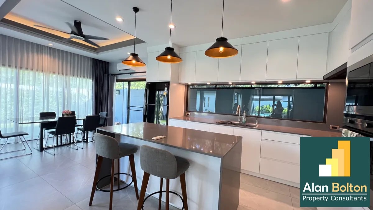 Luxury Pool villa 3 Bedrooms 3 Bathrooms in Huay yai photo 9
