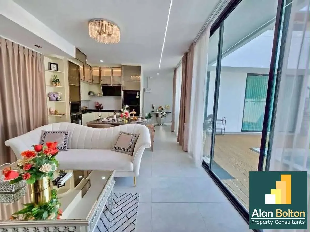 Pool villa 3 Bedrooms 3 Bathrooms in East Pattaya photo 12