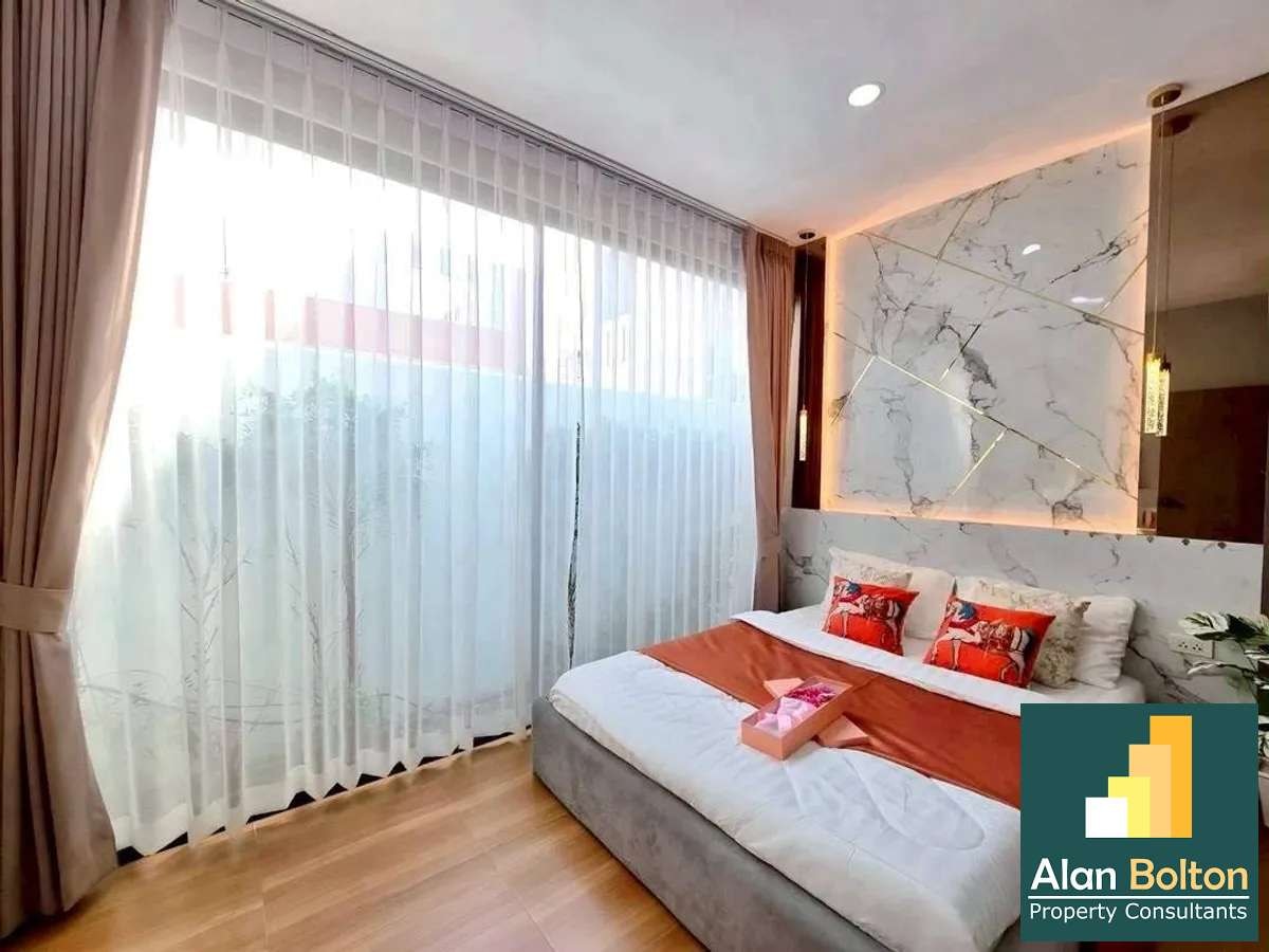 Pool villa 3 Bedrooms 3 Bathrooms in East Pattaya photo 11