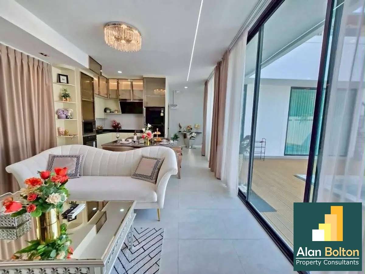 Pool villa 3 Bedrooms 3 Bathrooms in East Pattaya photo 13