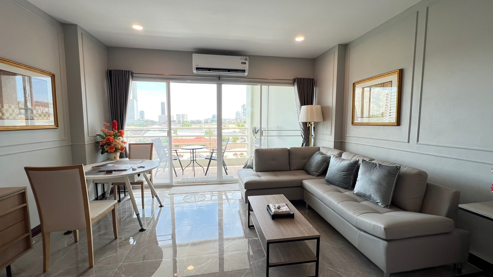 Pool villa 5 Bedrooms 3 Bathrooms in East Pattaya photo 24