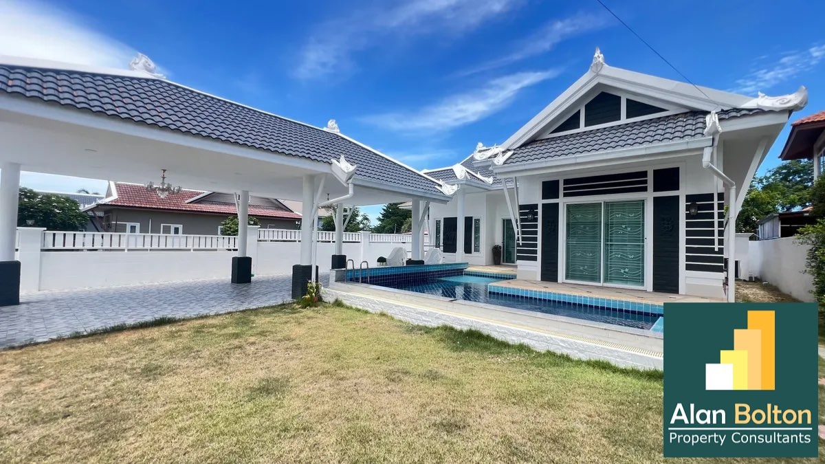 Pool villa 5 Bedrooms 3 Bathrooms in East Pattaya photo 3