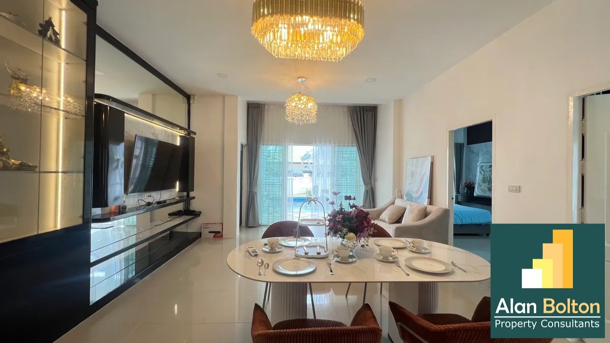 Pool villa 5 Bedrooms 3 Bathrooms in East Pattaya photo 7