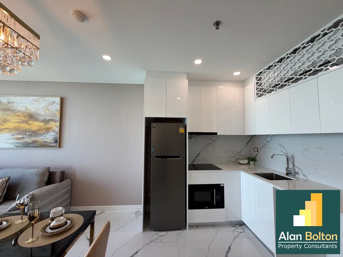 Panoramic Ocean Views: Premium 2-Bedroom Condo for Sale in Jomtien photo 9