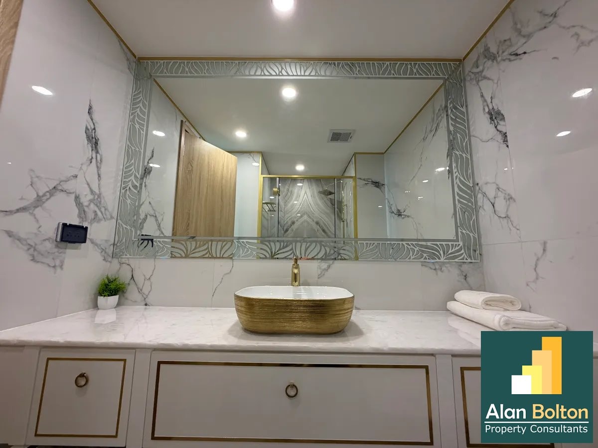 Panoramic Ocean Views: Premium 2-Bedroom Condo for Sale in Jomtien photo 8