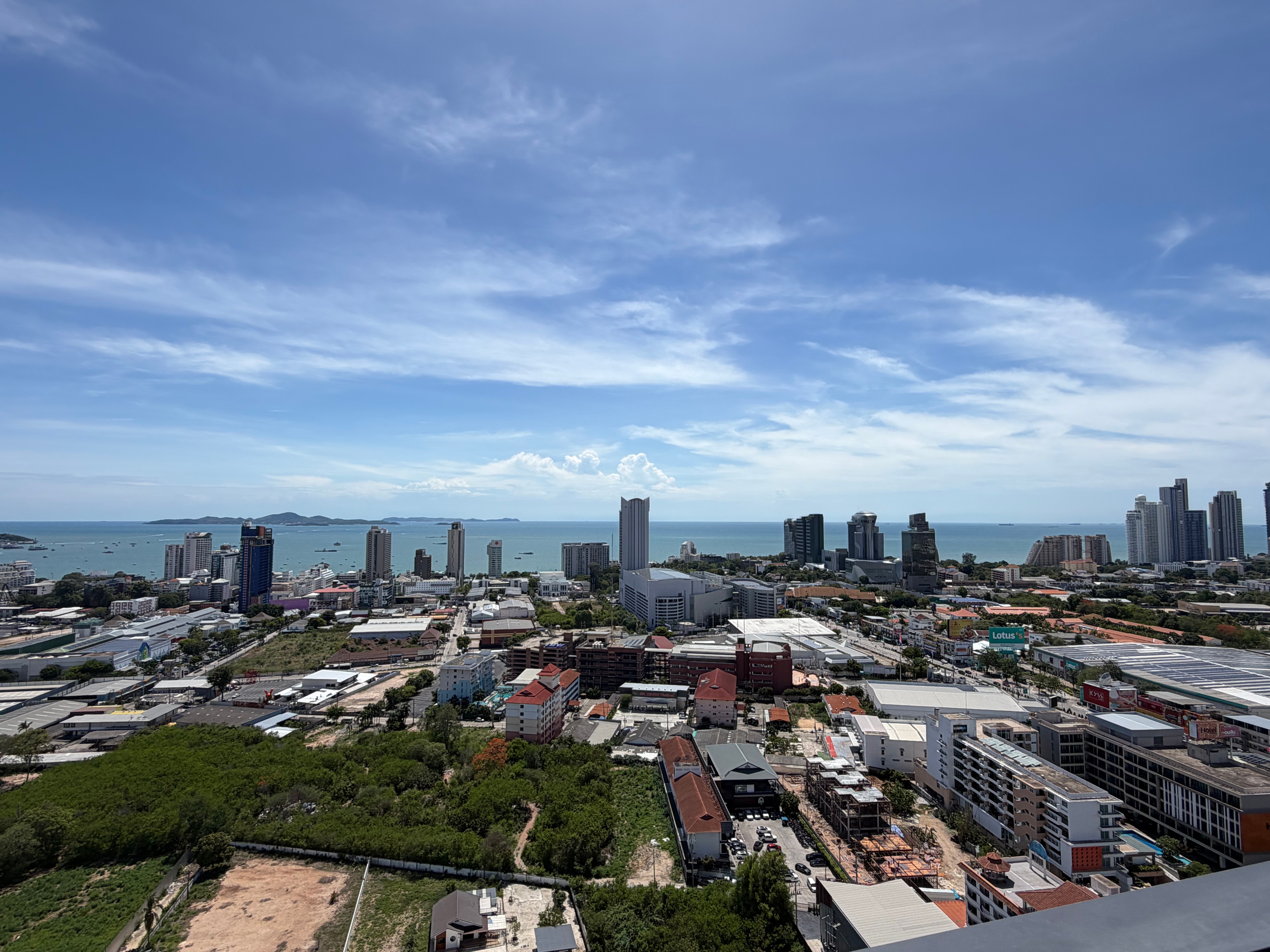 Two bedroom Condo for sale near Terminal 21 Pattaya photo 7