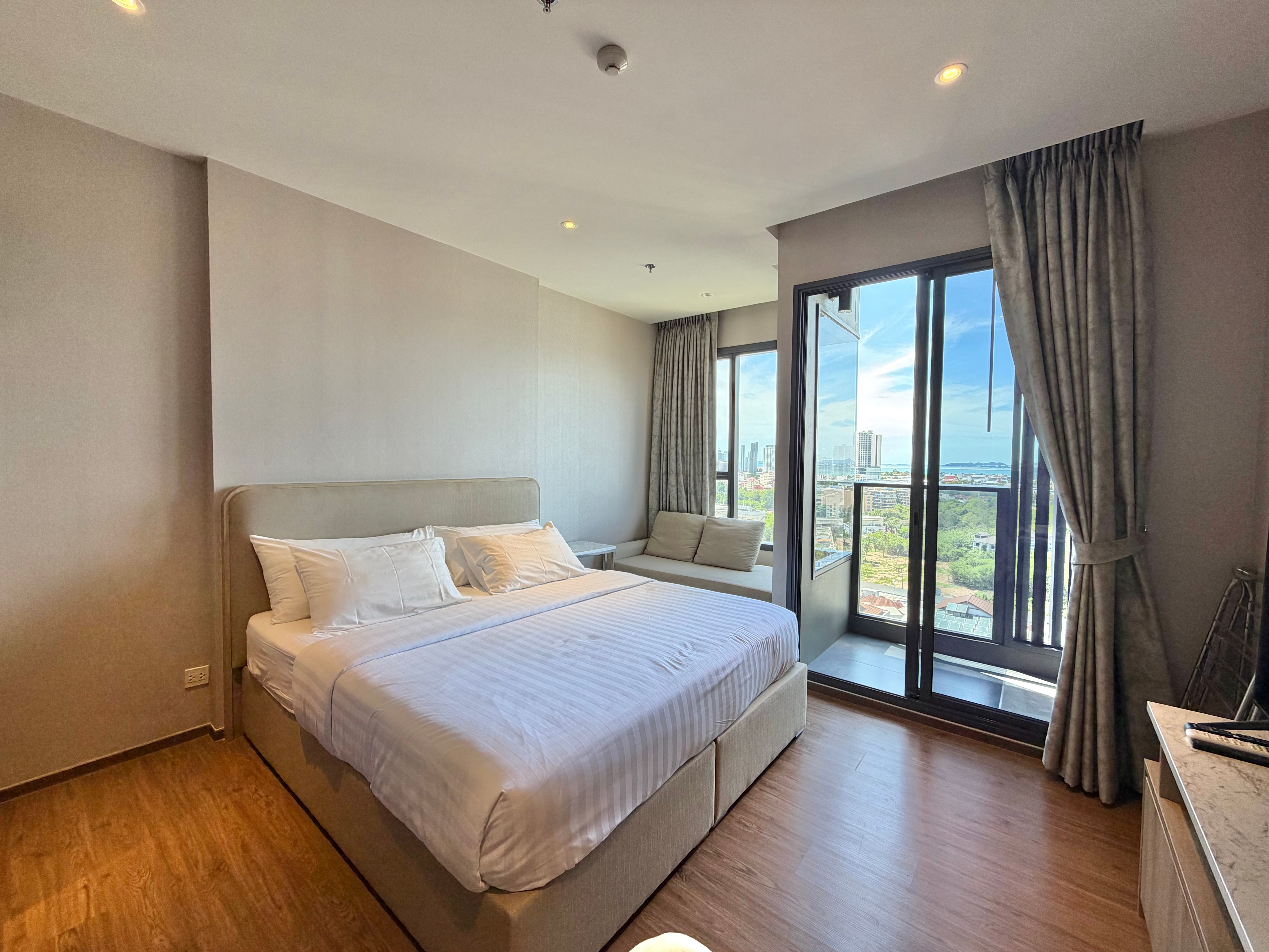 One bed Condo Near terminal 21 photo 9