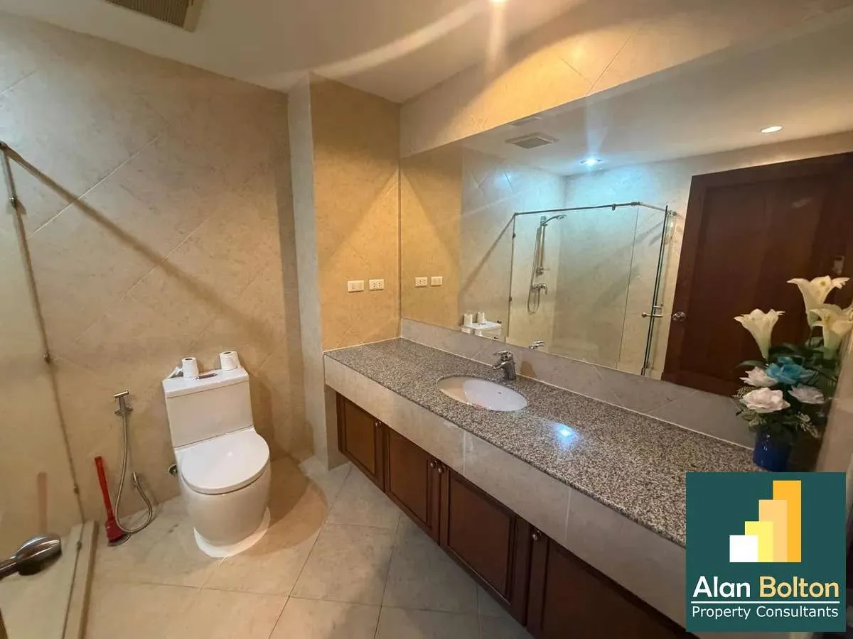 One Bedroom Two Bathroom Condo in Na Jomtien photo 7