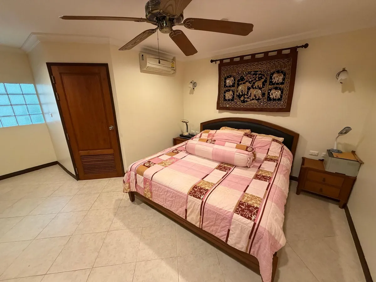 One Bedroom Two Bathroom Condo in Na Jomtien photo 10