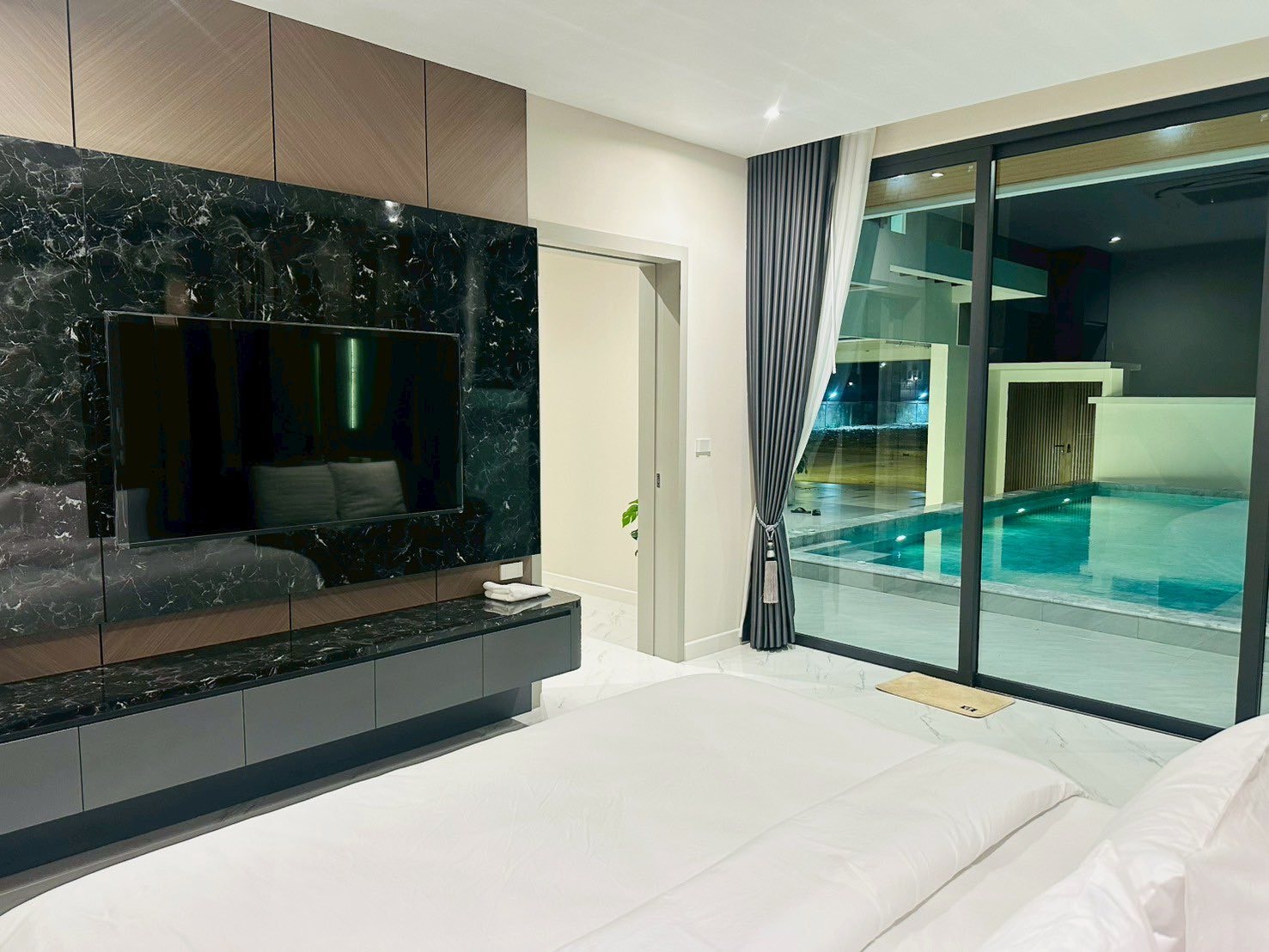 Luxury Pool Villa with Pet Friendly 4 bedrooms 5 bathrooms near Jomtien Beach for RENT photo 26