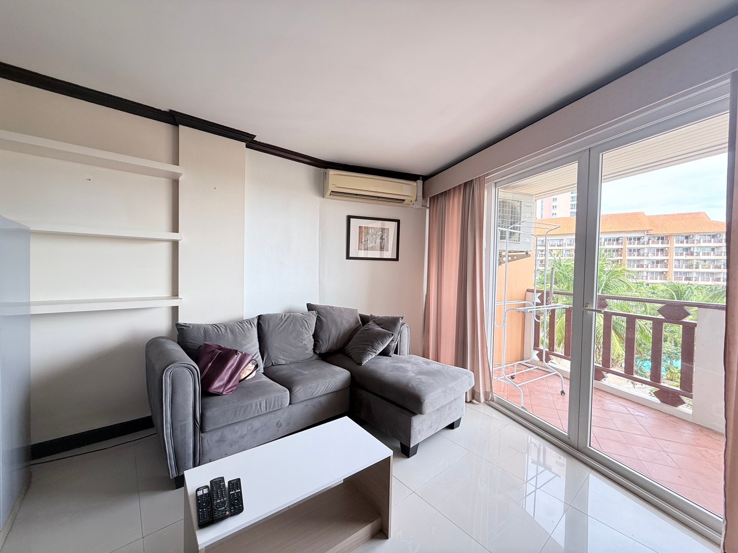 1 Bedroom 1 Bathroom for rent photo 16