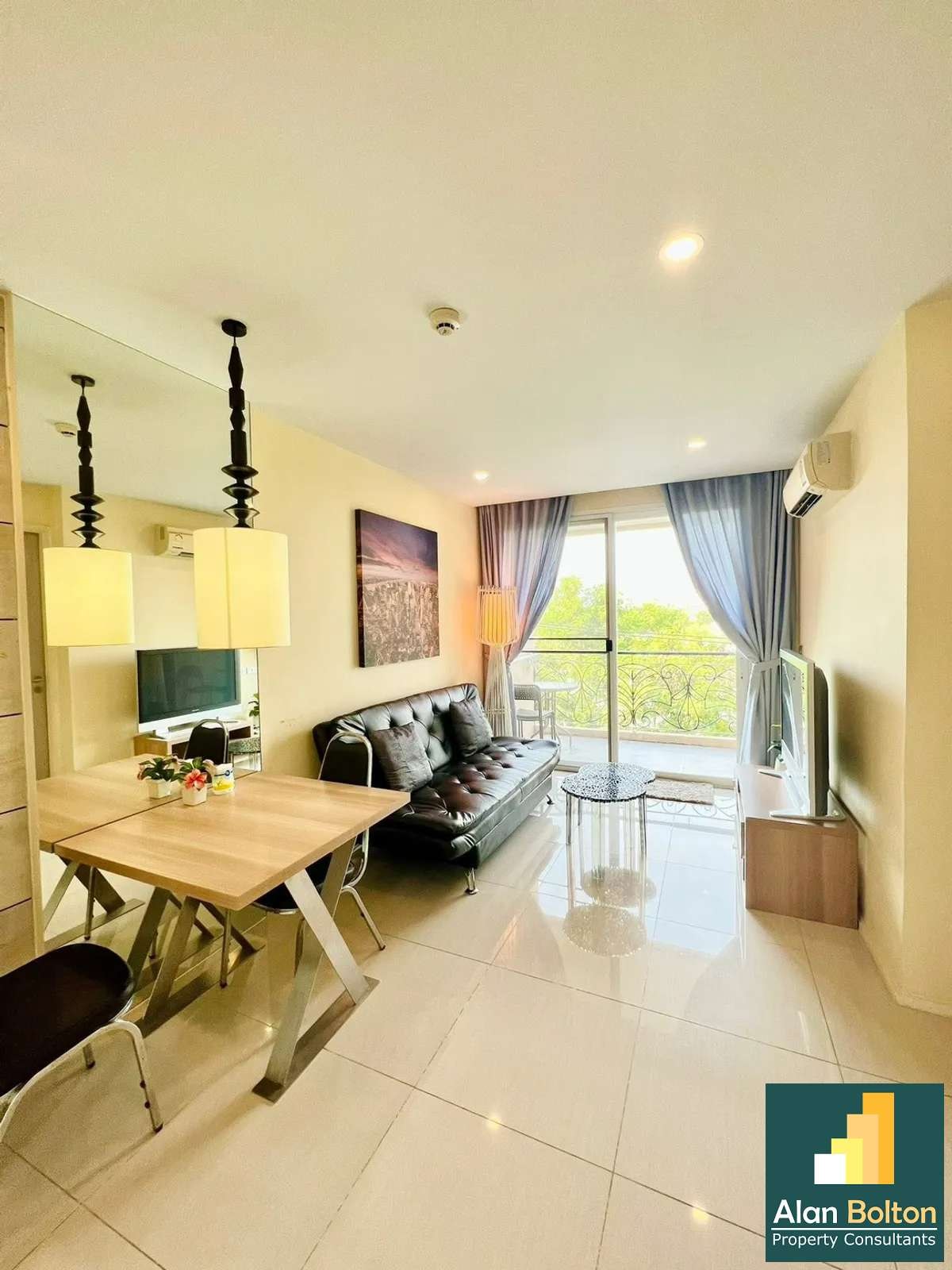 1 Bedroom 1 Bathroom for rent photo 4