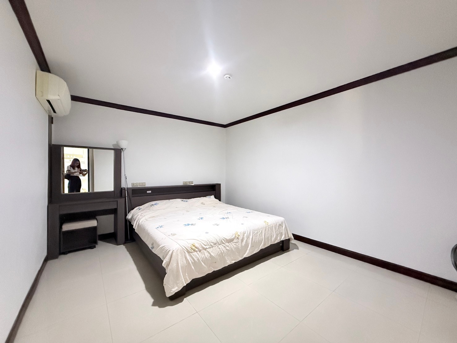 1 Bedroom 1 Bathroom for rent photo 13