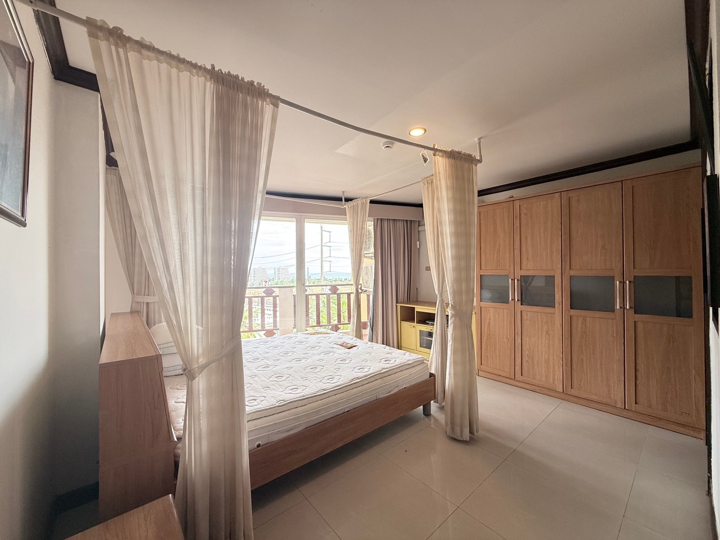 1 Bedroom 1 Bathroom for rent photo 9