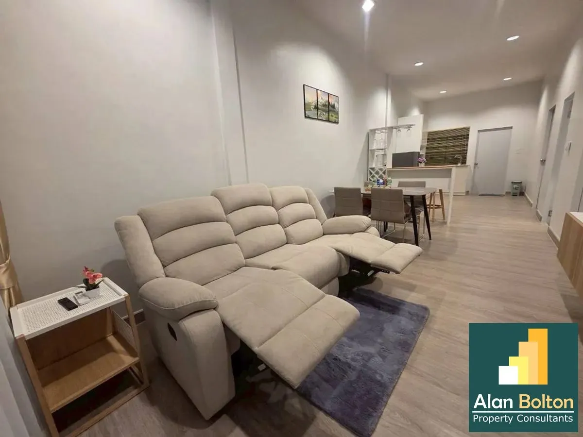 Corner house 2 Bedrooms 2 Bathrooms in East Pattaya photo 18