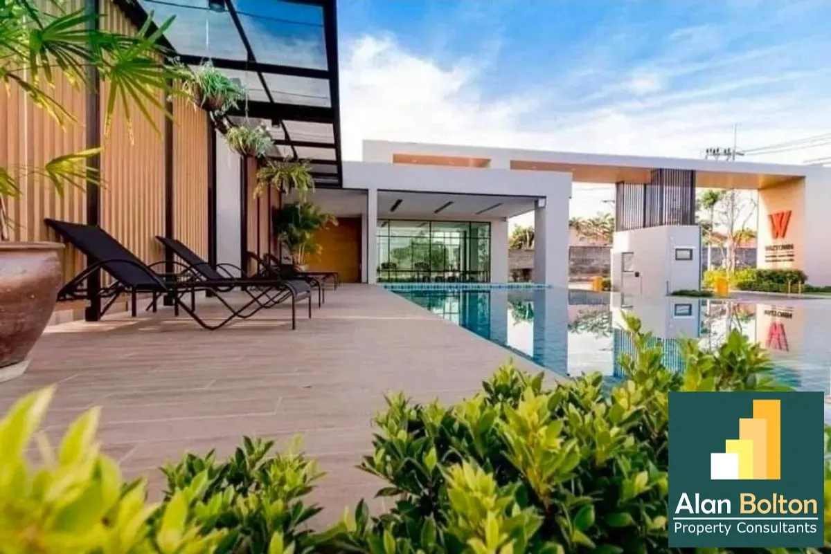 Corner house 2 Bedrooms 2 Bathrooms in East Pattaya photo 3